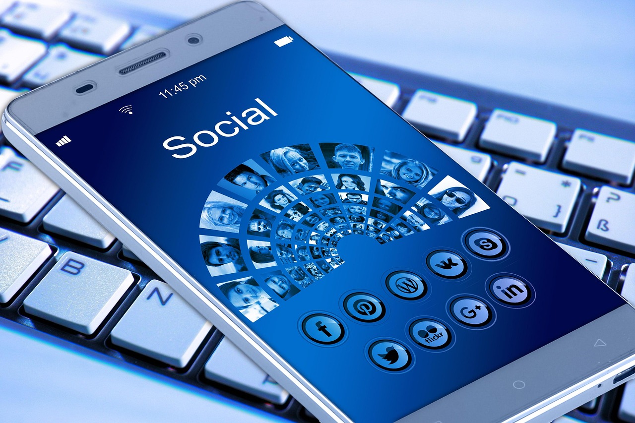 découvrez comment les médias sociaux transforment nos interactions, facilitent la communication et offrent des opportunités uniques pour les entreprises et les particuliers. explorez les tendances, les stratégies et les meilleures pratiques pour tirer le meilleur parti des plateformes sociales.