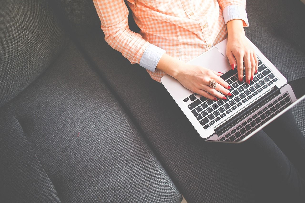 transformez vos vidéos en articles de blog captivants ! découvrez comment convertir facilement votre contenu vidéo en textes engageants qui attireront plus de lecteurs et amélioreront votre référencement.